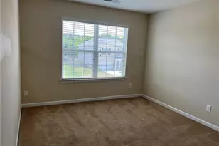 3613 Blue Spruce Ct, Greensboro, NC 27406 - Photo 11