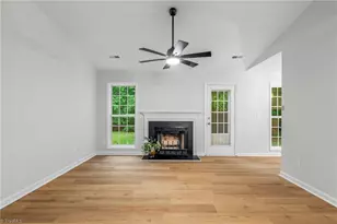 16 Spring Chapel Ct, Greensboro, NC 27455 - Photo 9