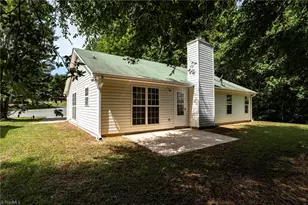 16 Spring Chapel Ct, Greensboro, NC 27455 - Photo 31