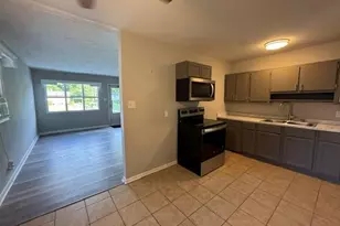1012 Meadowbrook Blvd, High Point, NC 27260 - Photo 5