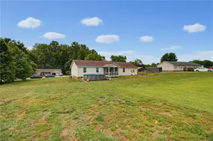 1719 Brittany Ridge Dr, Kernersville, NC 27284 - Photo 29