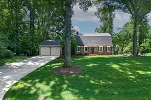223 Knollwood Dr, Elkin, NC 28621 - Photo 1