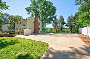 553 Cross Creek Dr, Mount Airy, NC 27030 - Photo 37
