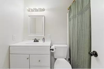 205 Fairway Drive, Eden, NC 27288 - Photo 33