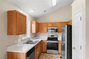 1917 Wheatfield Ct, Greensboro, NC 27405 - Photo 7