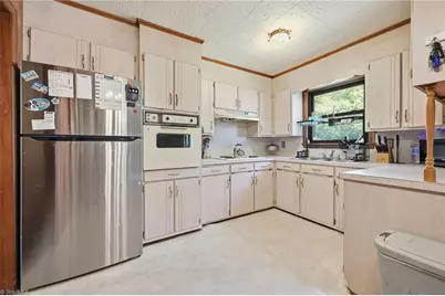 6135 Stanleyville Drive, Rural Hall, NC 27045 - Photo 9