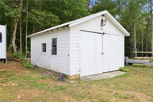 6135 Stanleyville Dr, Rural Hall, NC 27045 - Photo 27