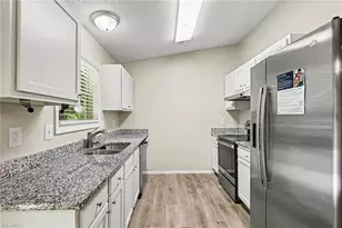 1605 Stoneybrook Dr, High Point, NC 27265 - Photo 5