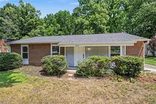1605 Stoneybrook Dr, High Point, NC 27265 - Photo 17