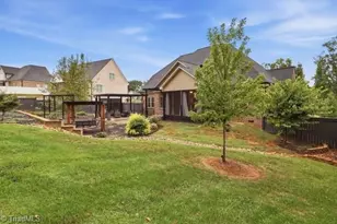 179 Pipers Rdg W, Winston-Salem, NC 27127 - Photo 41