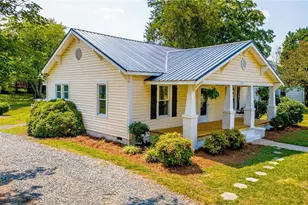 2722 Darrow Rd, Walkertown, NC 27051 - Photo 3