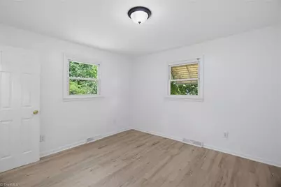 807 Tuscaloosa Street, Greensboro, NC 27406 - Photo 17