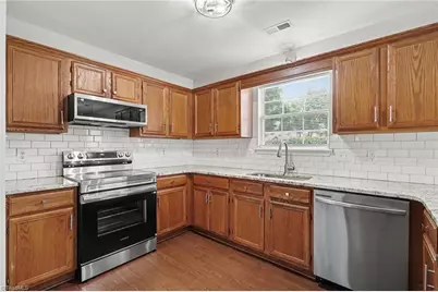 7518 Prindle Lake Drive, Charlotte, NC 28277 - Photo 3