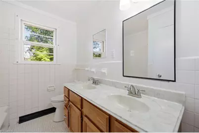 912 Virginia Avenue, Burlington, NC 27217 - Photo 17