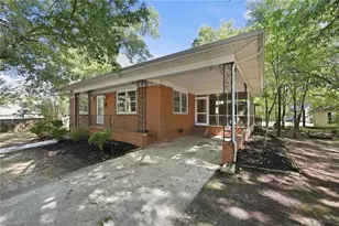912 Virginia Ave, Burlington, NC 27217 - Photo 3