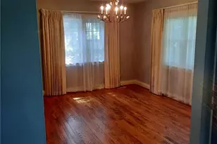 5810 Woodcliff Dr, Greensboro, NC 27410 - Photo 5