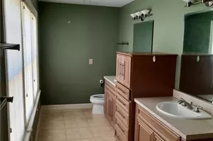 5810 Woodcliff Dr, Greensboro, NC 27410 - Photo 17