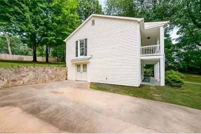 170 Farmingdale Avenue, Winston-Salem, NC 27107 - Photo 3