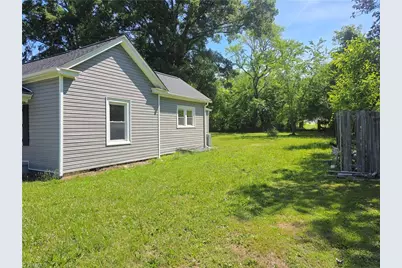 106 S Fieldcrest Road, Eden, NC 27288 - Photo 5