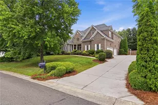138 Montauk Ct, Clemmons, NC 27012 - Photo 3