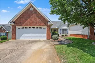 5609 Roundup Cir, Greensboro, NC 27405 - Photo 23