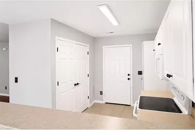 730 Wynbrook Square Lane, Winston-Salem, NC 27103 - Photo 9