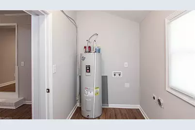 858 Nc Highway 62 W, Greensboro, NC 27406 - Photo 17
