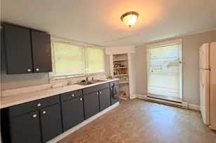 407 E St, North Wilkesboro, NC 28659 - Photo 15