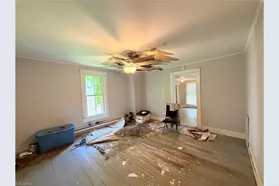 407 E Street, North Wilkesboro, NC 28659 - Photo 7