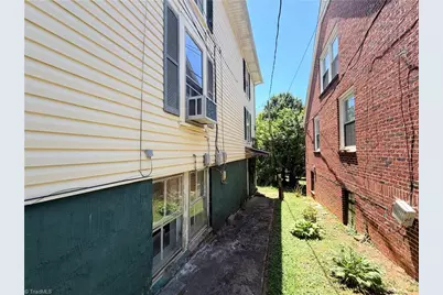 407 E Street, North Wilkesboro, NC 28659 - Photo 5