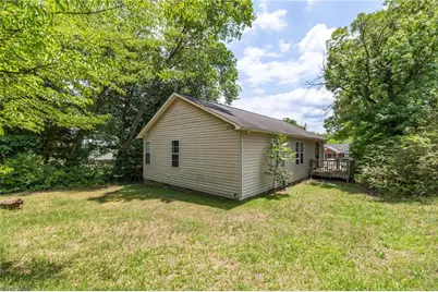 807 Julian Street, Greensboro, NC 27405 - Photo 9
