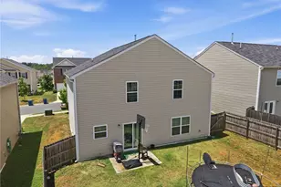 6824 Keeneland Dr, Whitsett, NC 27377 - Photo 33