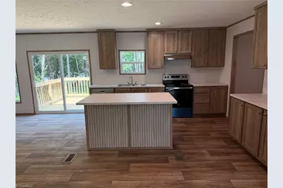 224 Briar Creek Court, Thomasville, NC 27360 - Photo 7
