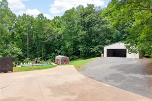 350 Lawrence Dr, Asheboro, NC 27205 - Photo 43