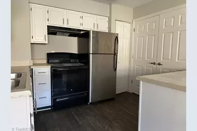 2909 Spring Garden Street #G, Greensboro, NC 27403 - Photo 9