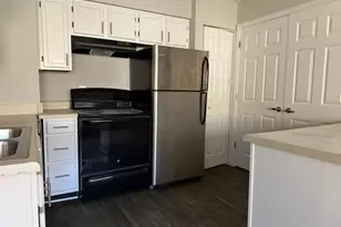 2909 Spring Garden St, Greensboro, NC 27403 - Photo 9