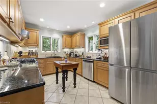 5500 Deering Pl, Greensboro, NC 27406 - Photo 9