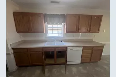 4758 Eagle Path, Winston-Salem, NC 27127 - Photo 7