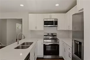 1160 Castlegate Dr, Winston-Salem, NC 27103 - Photo 15
