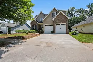 1644 Finwick Dr, Pfafftown, NC 27040 - Photo 3