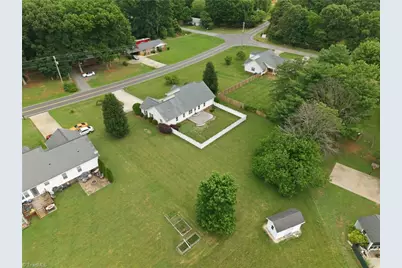210 Jane Sowers Road, Statesville, NC 28625 - Photo 41