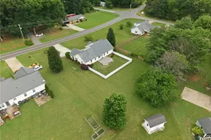 210 Jane Sowers Rd, Statesville, NC 28625 - Photo 41