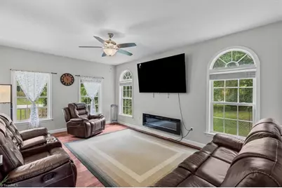 701 Diana Drive, Thomasville, NC 27360 - Photo 9