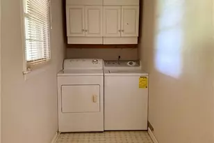 542 W R Gillespie Rd, Dobson, NC 27017 - Photo 13