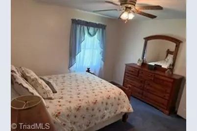 128 Hickory Hollow Road, North Wilkesboro, NC 28659 - Photo 25