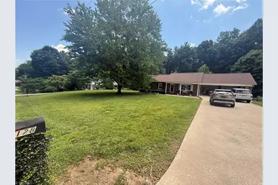 128 Hickory Hollow Road, North Wilkesboro, NC 28659 - Photo 3