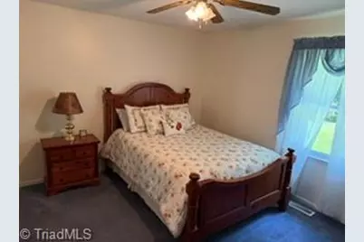128 Hickory Hollow Road, North Wilkesboro, NC 28659 - Photo 27