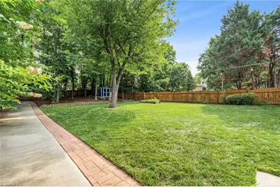 4009 Clarendon Avenue, Winston-Salem, NC 27106 - Photo 27
