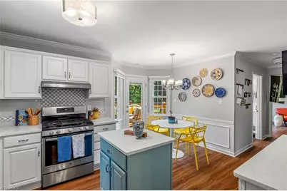 4009 Clarendon Avenue, Winston-Salem, NC 27106 - Photo 9