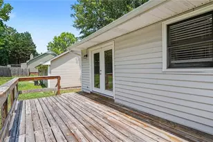 4215 Studio Ln, Greensboro, NC 27407 - Photo 15